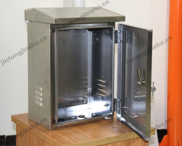 點擊查看商品:防雨箱