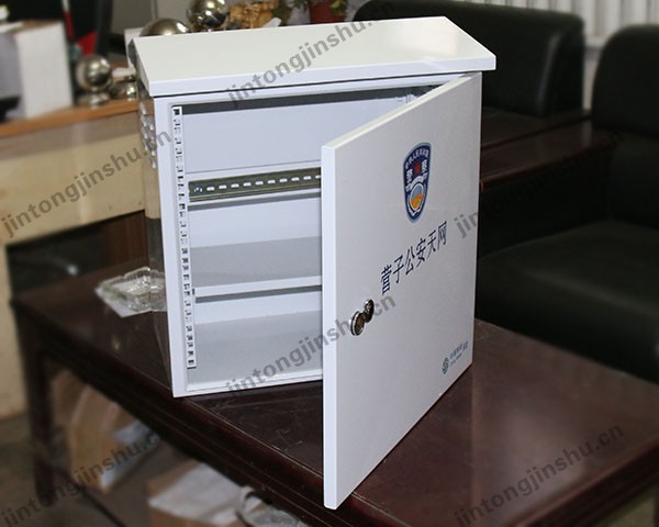 點擊查看商品:防雨箱