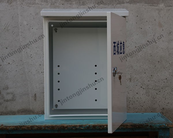 點擊查看商品:防雨箱